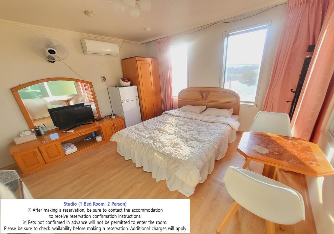 Seaside Minbak Villa Goseong  Exterior photo