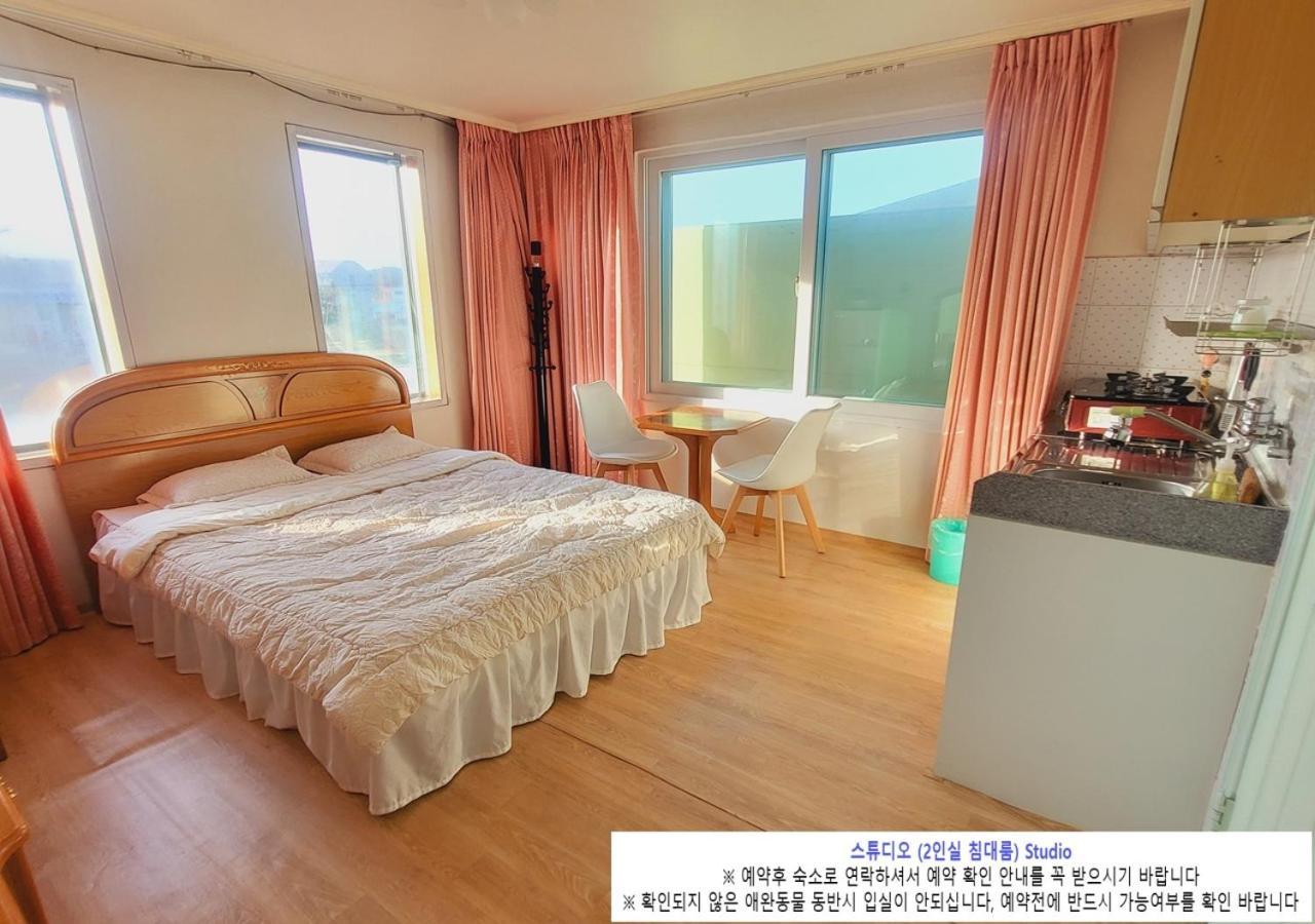 Seaside Minbak Villa Goseong  Exterior photo