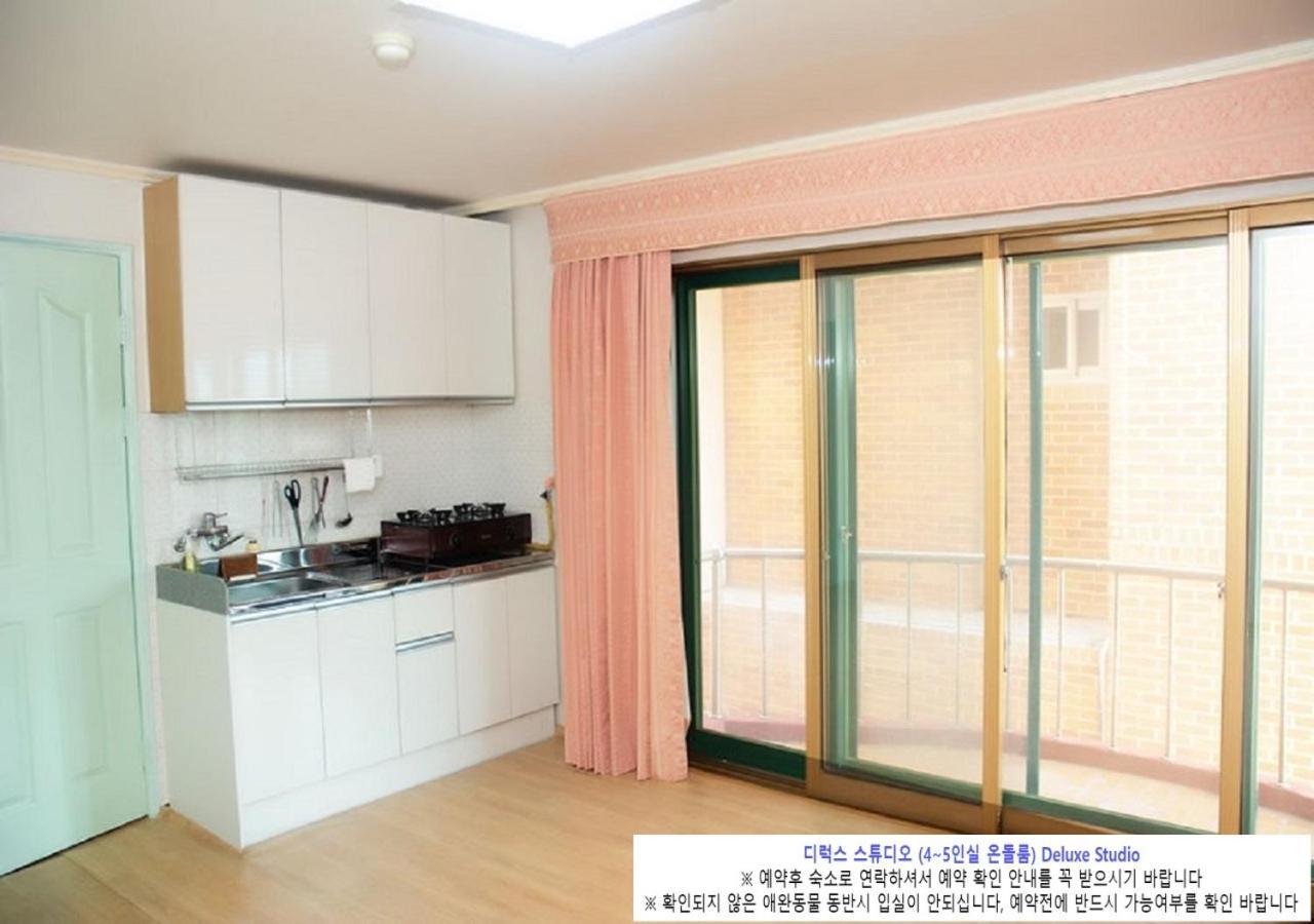 Seaside Minbak Villa Goseong  Exterior photo