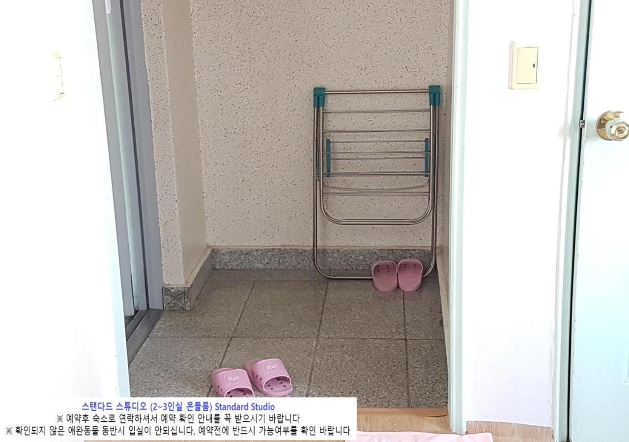 Seaside Minbak Villa Goseong  Exterior photo