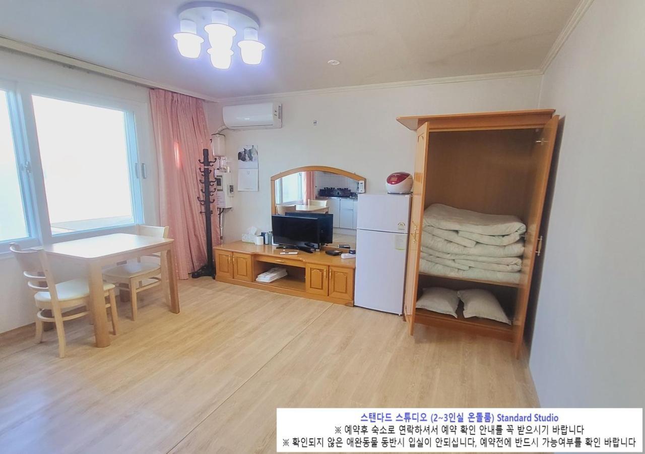Seaside Minbak Villa Goseong  Exterior photo